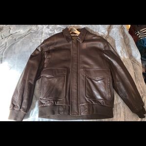 Cabellas Men Leather Jacket